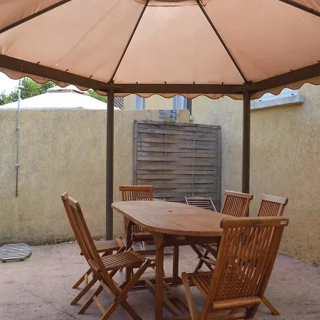 Two-bedroom Holiday In Holiday home *